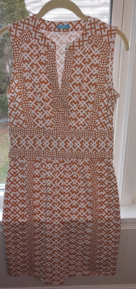 Lola Sleeveless Dress in White/Tan